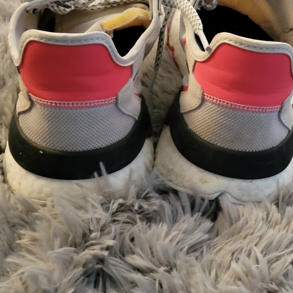 Shoes - Picture 3 of 8